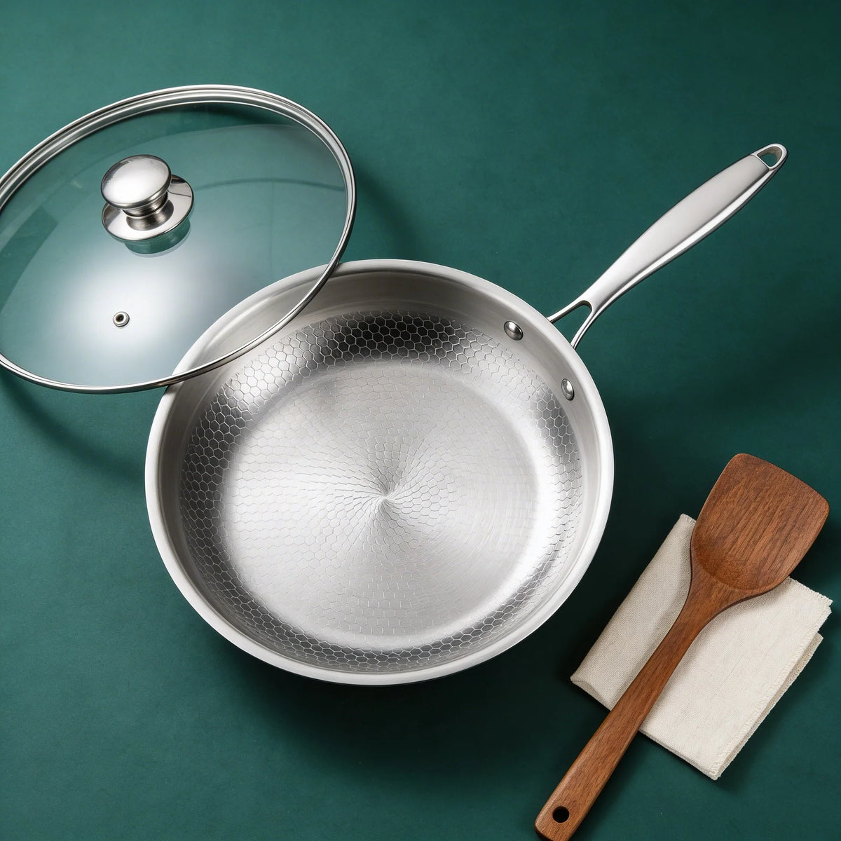 Poêle en titane martelée – 28 cm